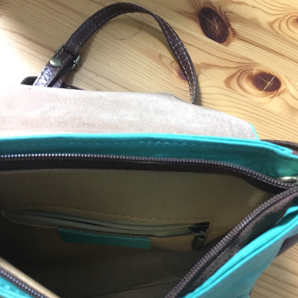 Italian Purse - Picture 3 of 3